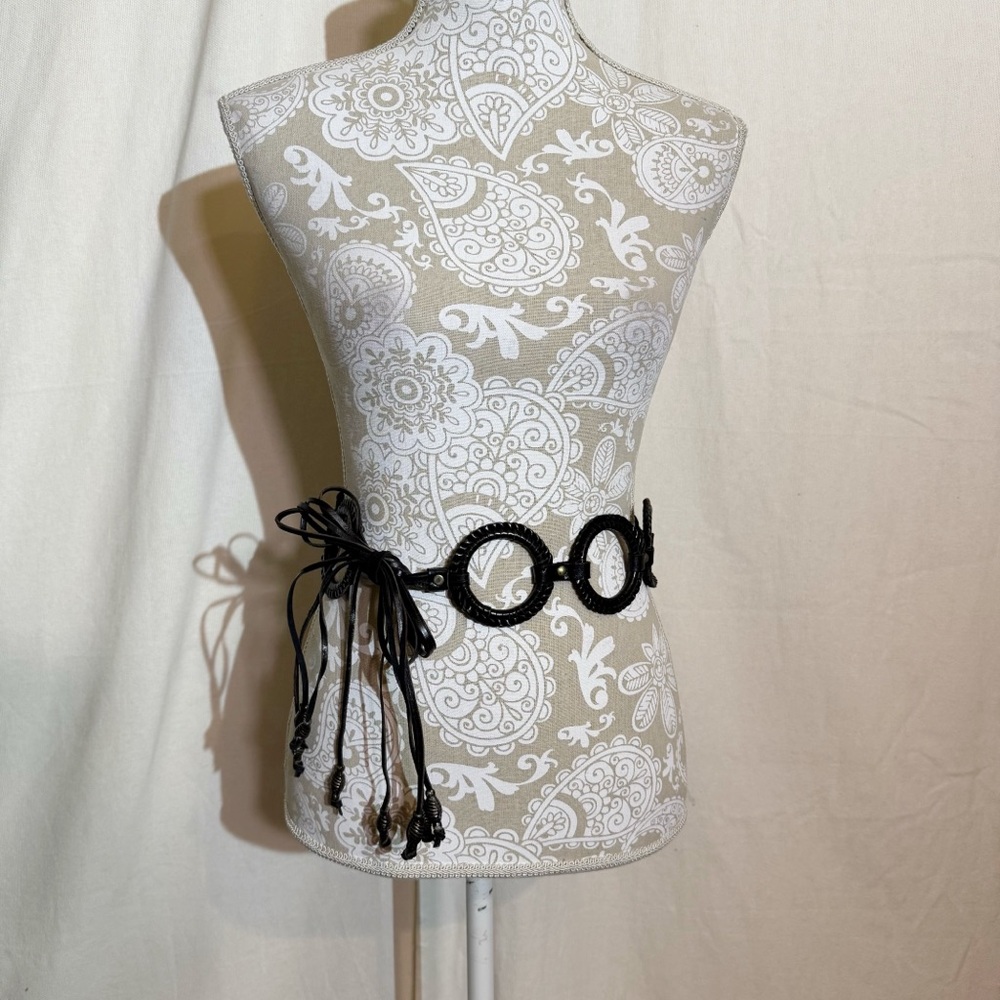 Vintage Black Circle Link Lace-Up Belt